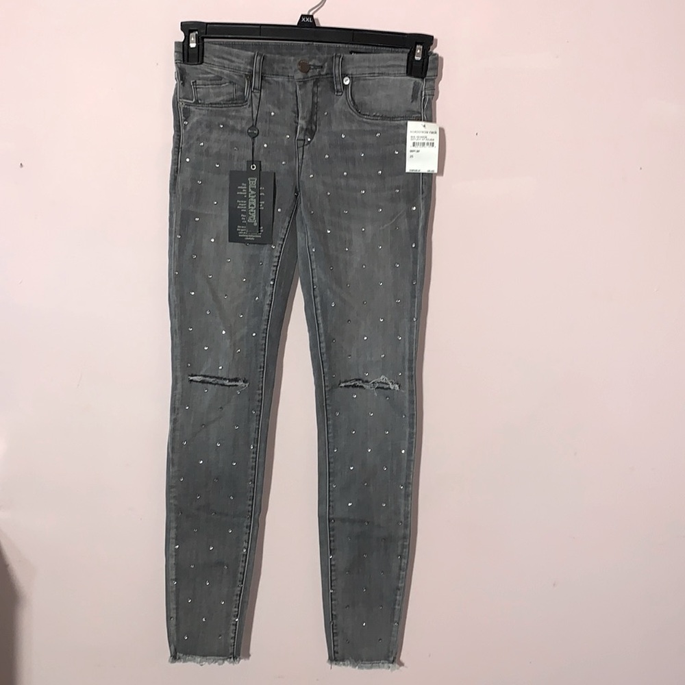 NWT Jeans rip grey decorated whith embroidery
